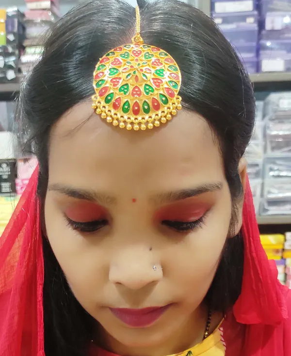 Assamese_Traditional_Copper_Gold_Plated_Red_Green_Colour_Maang_Tikka_For_Women